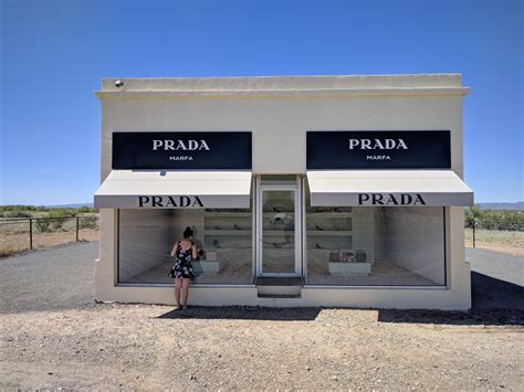 prada marfa location|isolated Prada valentine texas.